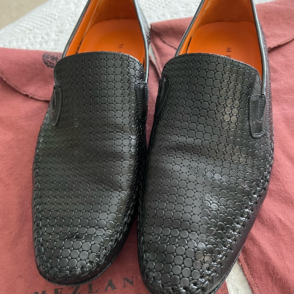Black Mezlan Moc Toe embossed leather loafers I Price Dropped - Picture 3 of 8